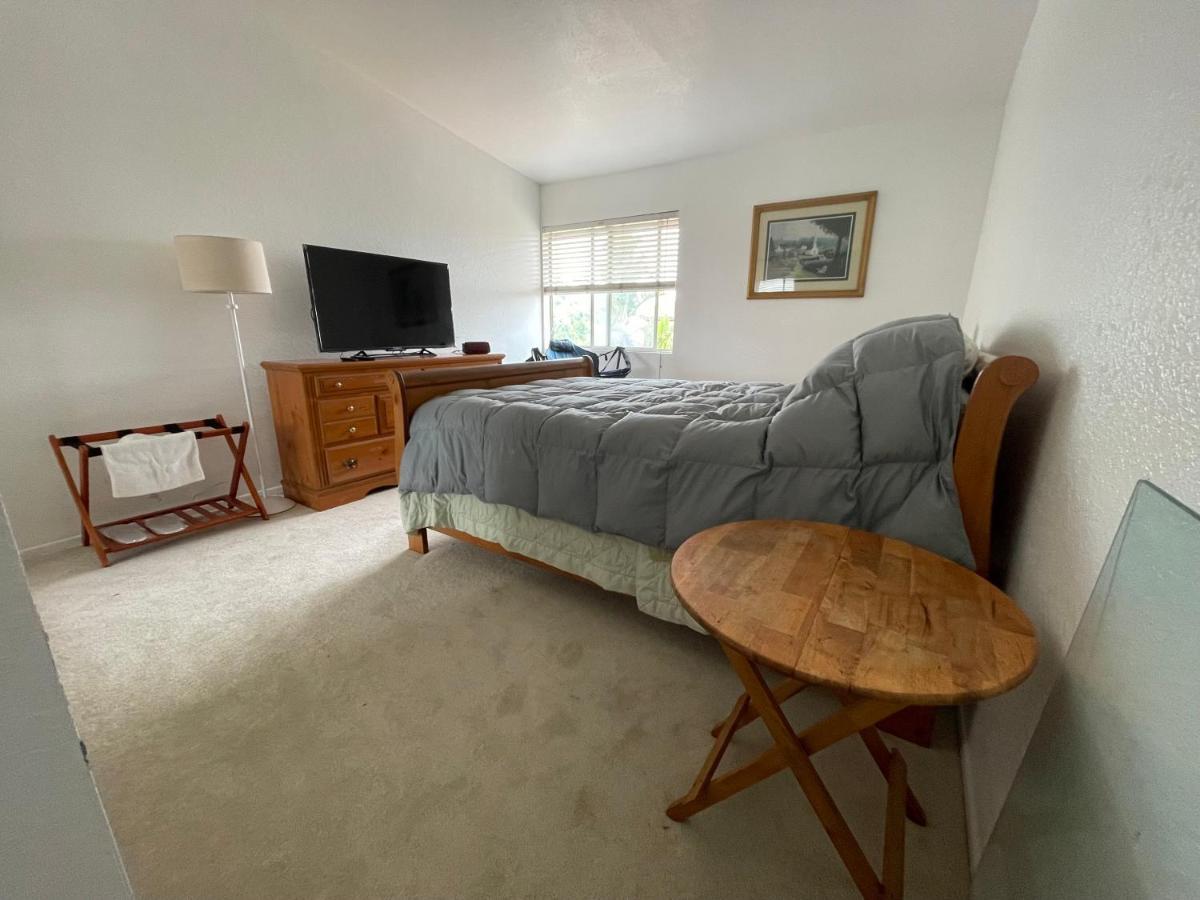 Apartmán Ploy Monterey Park Exteriér fotografie