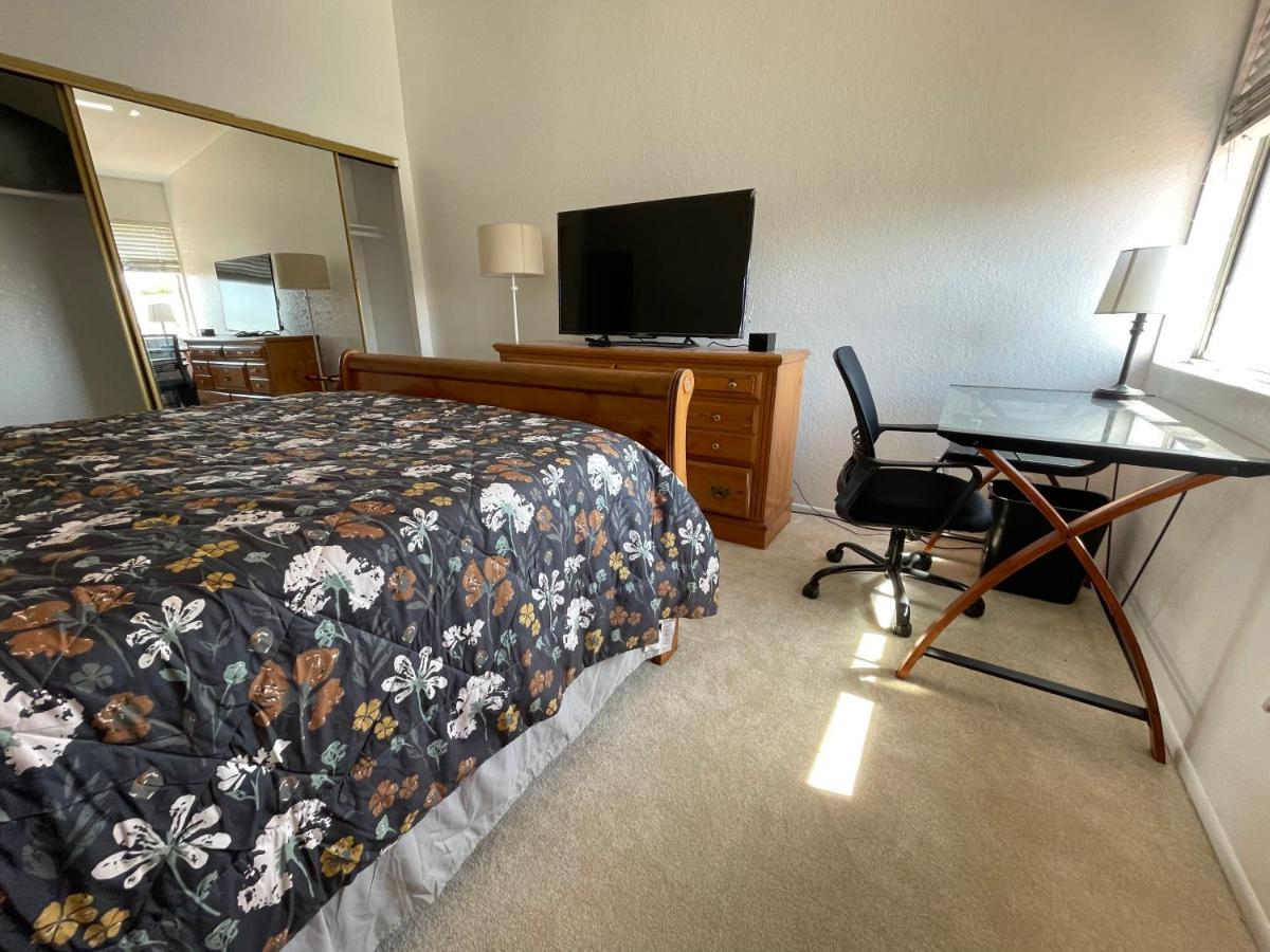 Apartmán Ploy Monterey Park Exteriér fotografie
